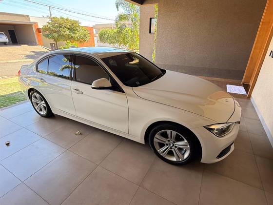 BMW 320i 2.0 SPORT 16V TURBO ACTIVE FLEX 4P AUTOMÁTICO BMW 320i 2.0 SPORT 16V TURBO ACTIVE FLEX 4P AUTOMÁTICO